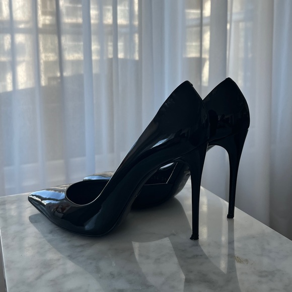 Dolce & Gabbana Patent Leather Pointy Heels - Picture 3 of 5